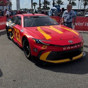 Meet your Posher, Manuel